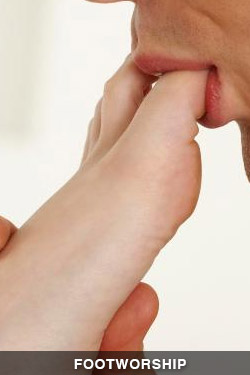 Fetish (Footworship)